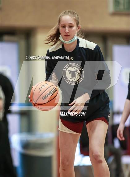 Thumbnail 2 in Hart vs Eagle Rock (West coast Tournament) photogallery.