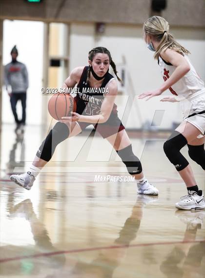 Thumbnail 3 in Hart vs Eagle Rock (West coast Tournament) photogallery.