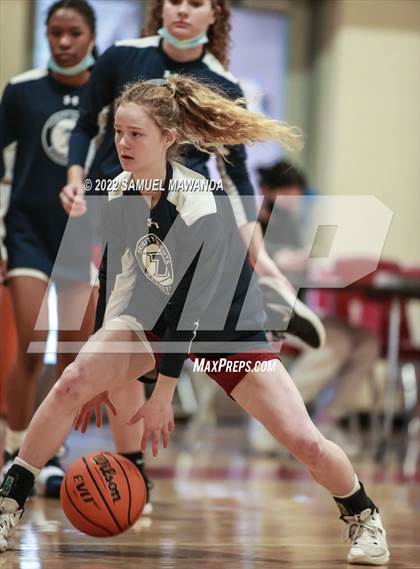 Thumbnail 2 in Hart vs Eagle Rock (West coast Tournament) photogallery.