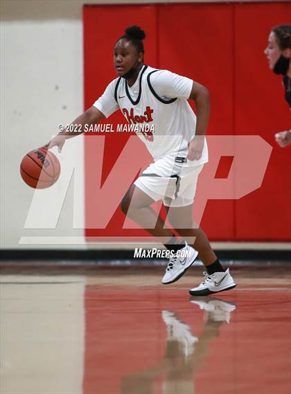 Thumbnail 2 in Hart vs Eagle Rock (West coast Tournament) photogallery.