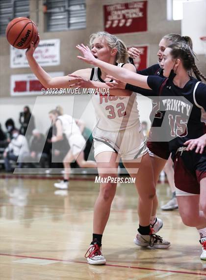 Thumbnail 3 in Hart vs Eagle Rock (West coast Tournament) photogallery.