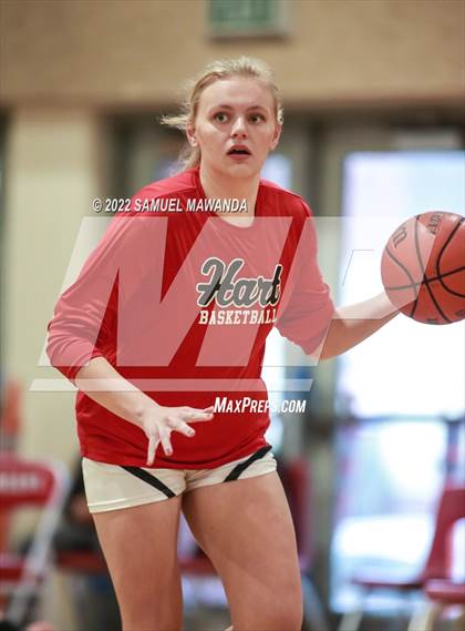 Thumbnail 3 in Hart vs Eagle Rock (West coast Tournament) photogallery.