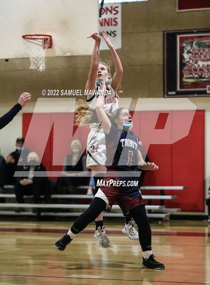 Thumbnail 2 in Hart vs Eagle Rock (West coast Tournament) photogallery.