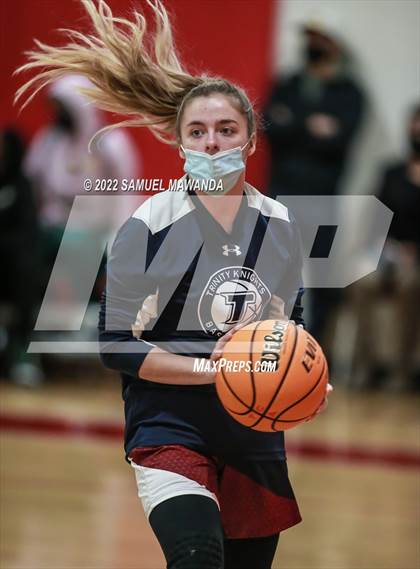 Thumbnail 3 in Hart vs Eagle Rock (West coast Tournament) photogallery.
