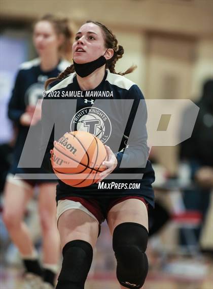 Thumbnail 3 in Hart vs Eagle Rock (West coast Tournament) photogallery.