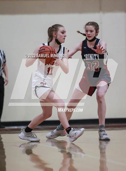 Thumbnail 3 in Hart vs Eagle Rock (West coast Tournament) photogallery.