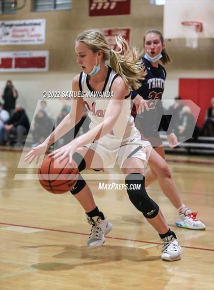 Thumbnail 3 in Hart vs Eagle Rock (West coast Tournament) photogallery.