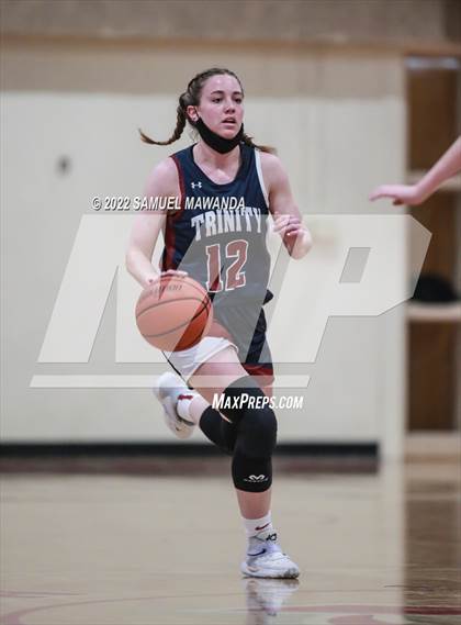 Thumbnail 2 in Hart vs Eagle Rock (West coast Tournament) photogallery.