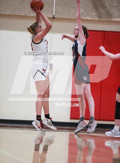 Thumbnail 3 in Hart vs Eagle Rock (West coast Tournament) photogallery.