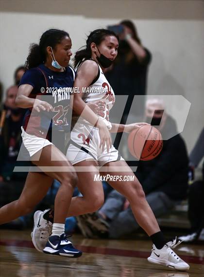 Thumbnail 3 in Hart vs Eagle Rock (West coast Tournament) photogallery.