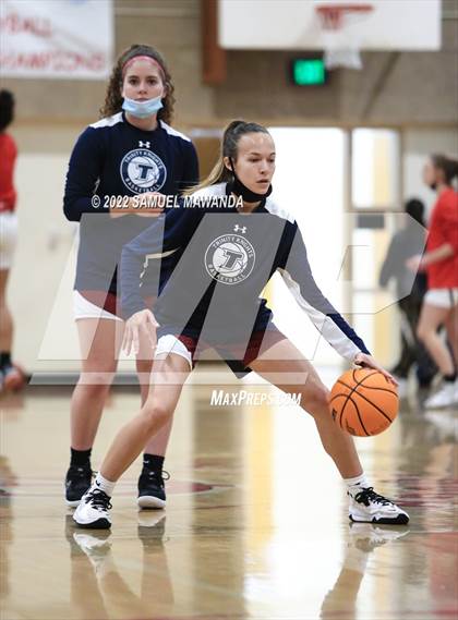 Thumbnail 3 in Hart vs Eagle Rock (West coast Tournament) photogallery.