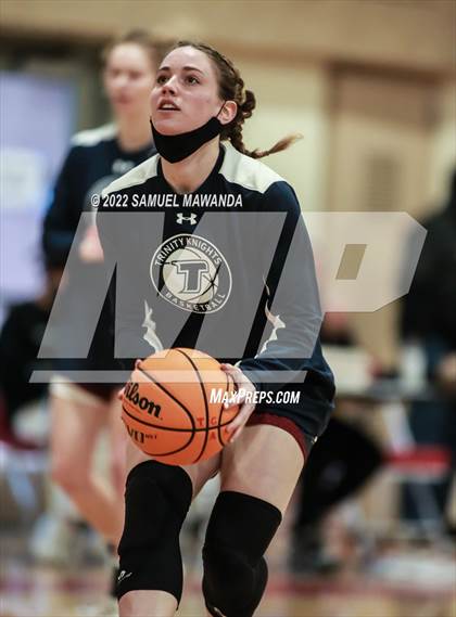 Thumbnail 3 in Hart vs Eagle Rock (West coast Tournament) photogallery.