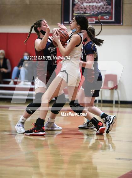 Thumbnail 1 in Hart vs Eagle Rock (West coast Tournament) photogallery.