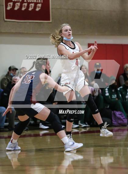 Thumbnail 3 in Hart vs Eagle Rock (West coast Tournament) photogallery.