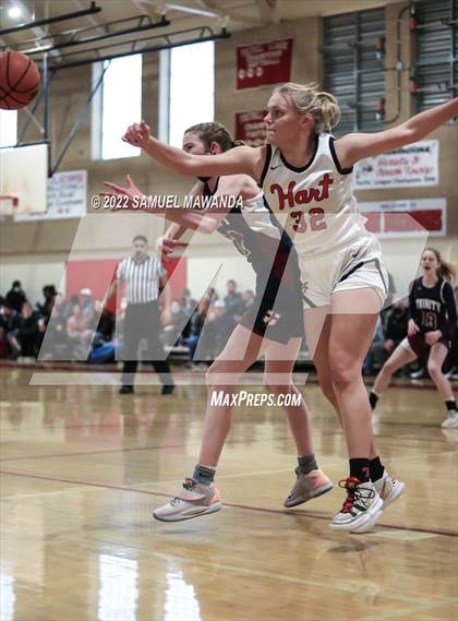 Thumbnail 2 in Hart vs Eagle Rock (West coast Tournament) photogallery.
