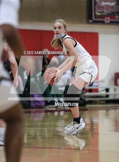 Thumbnail 3 in Hart vs Eagle Rock (West coast Tournament) photogallery.