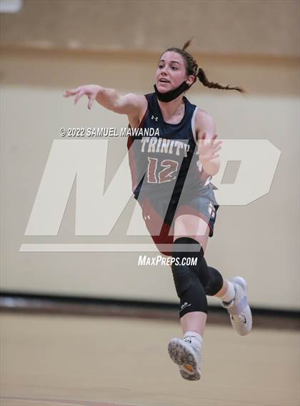 Thumbnail 2 in Hart vs Eagle Rock (West coast Tournament) photogallery.