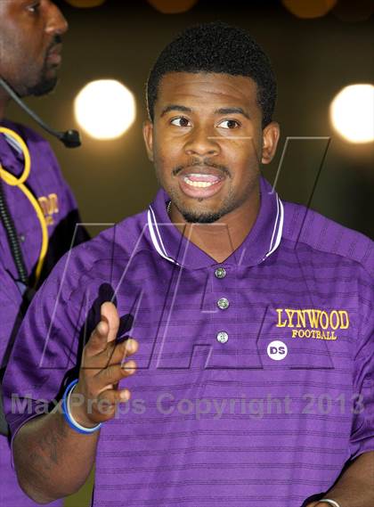 Thumbnail 1 in Lynwood vs. Gahr photogallery.