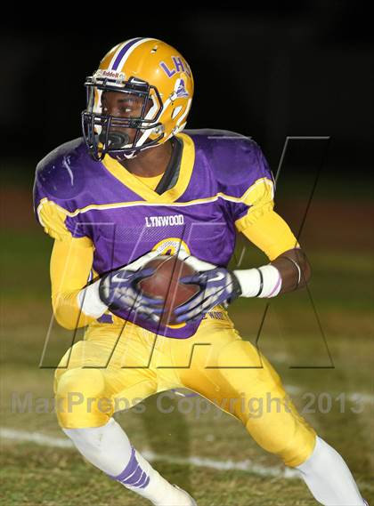 Thumbnail 2 in Lynwood vs. Gahr photogallery.