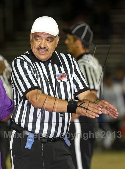 Thumbnail 3 in Lynwood vs. Gahr photogallery.