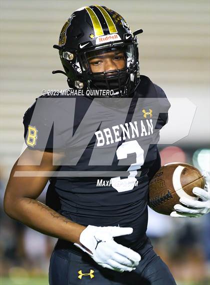 Thumbnail 2 in Brennan vs. United South (UIL Football 6A Division 1 Bi-District) photogallery.
