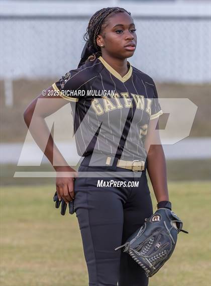 Thumbnail 2 in Cape Coral Vs Gateway photogallery.