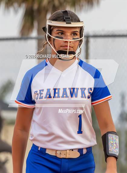 Thumbnail 3 in Cape Coral Vs Gateway photogallery.