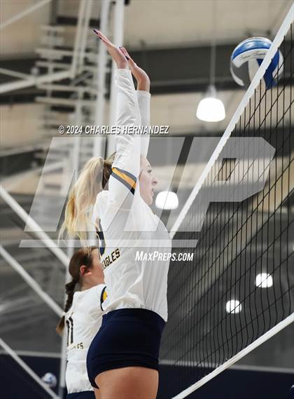 Thumbnail 2 in Providence Classical vs Freeman (Legends Invitational) photogallery.