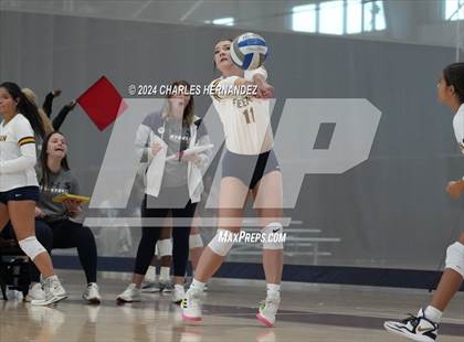 Thumbnail 3 in Providence Classical vs Freeman (Legends Invitational) photogallery.