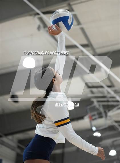 Thumbnail 2 in Providence Classical vs Freeman (Legends Invitational) photogallery.