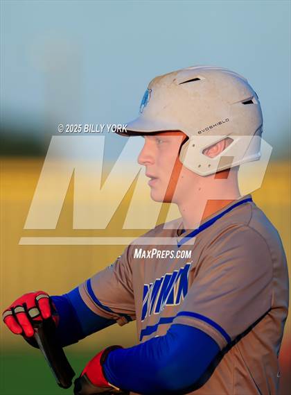 Thumbnail 2 in Grand Saline vs Quitman photogallery.