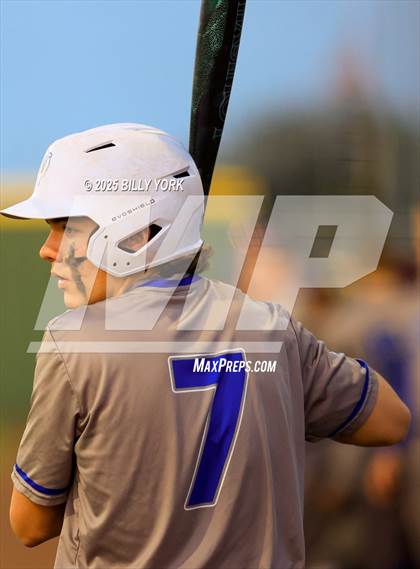 Thumbnail 1 in Grand Saline vs Quitman photogallery.