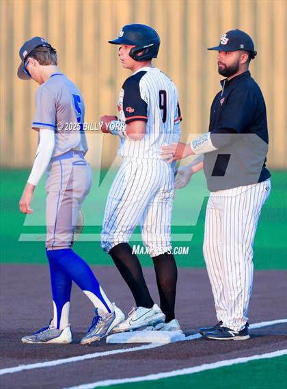 Thumbnail 3 in Grand Saline vs Quitman photogallery.