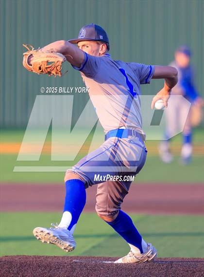 Thumbnail 3 in Grand Saline vs Quitman photogallery.