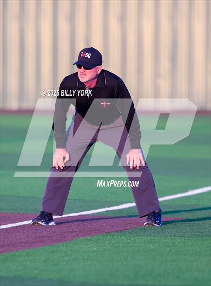 Thumbnail 2 in Grand Saline vs Quitman photogallery.