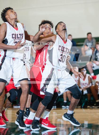 Thumbnail 3 in Saint Mary's vs. James Logan (Vontoure Spartan Classic) photogallery.