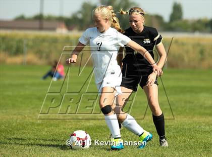 Thumbnail 1 in Desert Hills @ Syracuse photogallery.