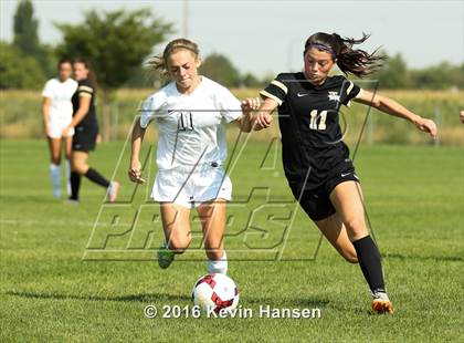 Thumbnail 3 in Desert Hills @ Syracuse photogallery.