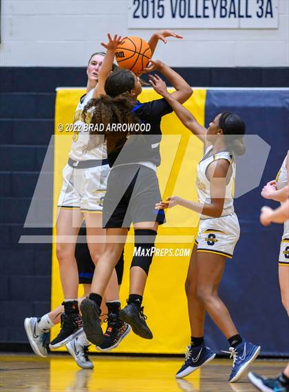 Thumbnail 3 in Lake Norman @ South Iredell photogallery.