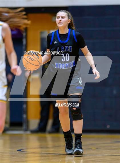 Thumbnail 3 in Lake Norman @ South Iredell photogallery.