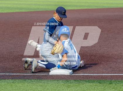 Thumbnail 1 in Keller vs Hebron (Game 3 UIL 6A Bi-District Playoff) photogallery.
