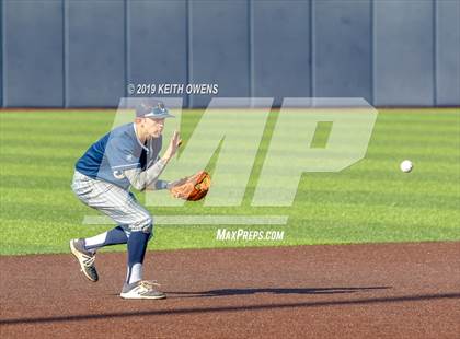 Thumbnail 1 in Keller vs Hebron (Game 3 UIL 6A Bi-District Playoff) photogallery.