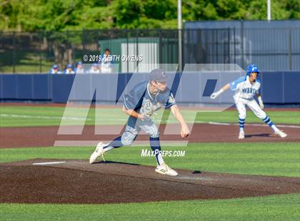 Thumbnail 3 in Keller vs Hebron (Game 3 UIL 6A Bi-District Playoff) photogallery.