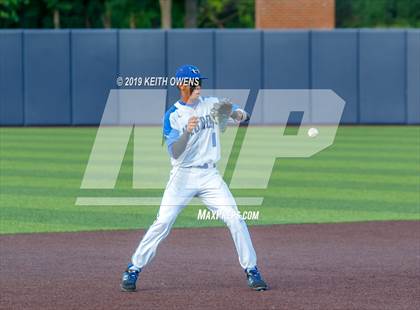 Thumbnail 3 in Keller vs Hebron (Game 3 UIL 6A Bi-District Playoff) photogallery.