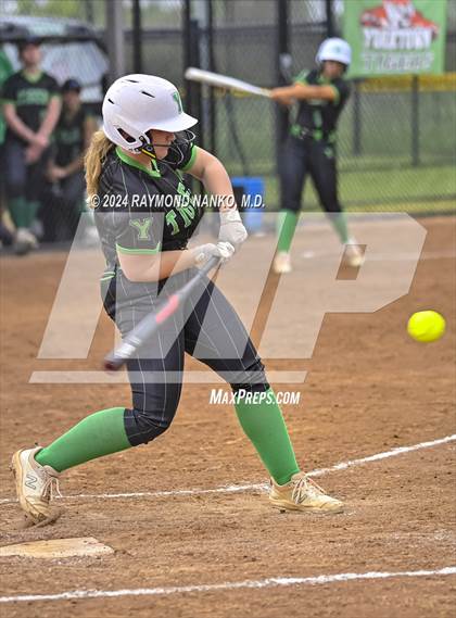 Thumbnail 2 in Anderson @ Yorktown photogallery.