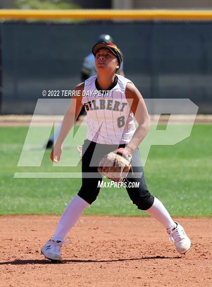 Thumbnail 2 in Arcadia vs Gilbert (Desert Mountain Invitational) photogallery.