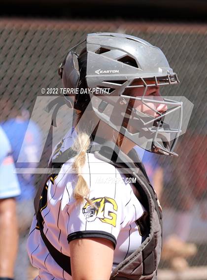 Thumbnail 2 in Arcadia vs Gilbert (Desert Mountain Invitational) photogallery.