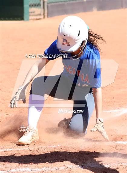 Thumbnail 3 in Arcadia vs Gilbert (Desert Mountain Invitational) photogallery.