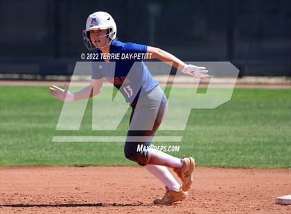 Thumbnail 2 in Arcadia vs Gilbert (Desert Mountain Invitational) photogallery.