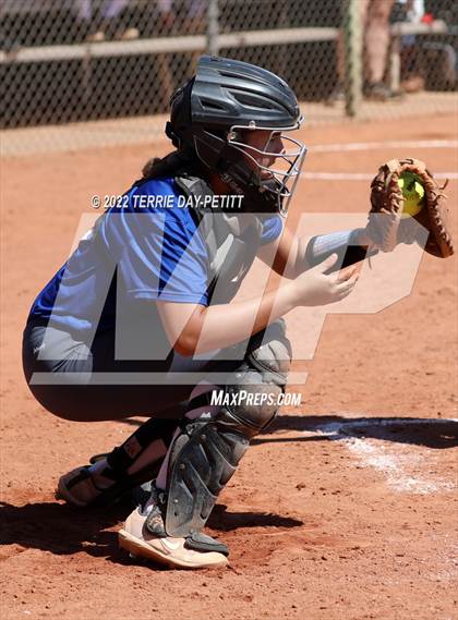 Thumbnail 1 in Arcadia vs Gilbert (Desert Mountain Invitational) photogallery.